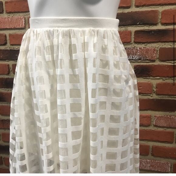 ASOS Full Skirt sz 4 Cream color Midi Skirt - Picture 2 of 5